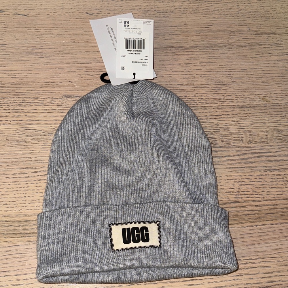 UGG Light Gray Knit Cuff Beanie